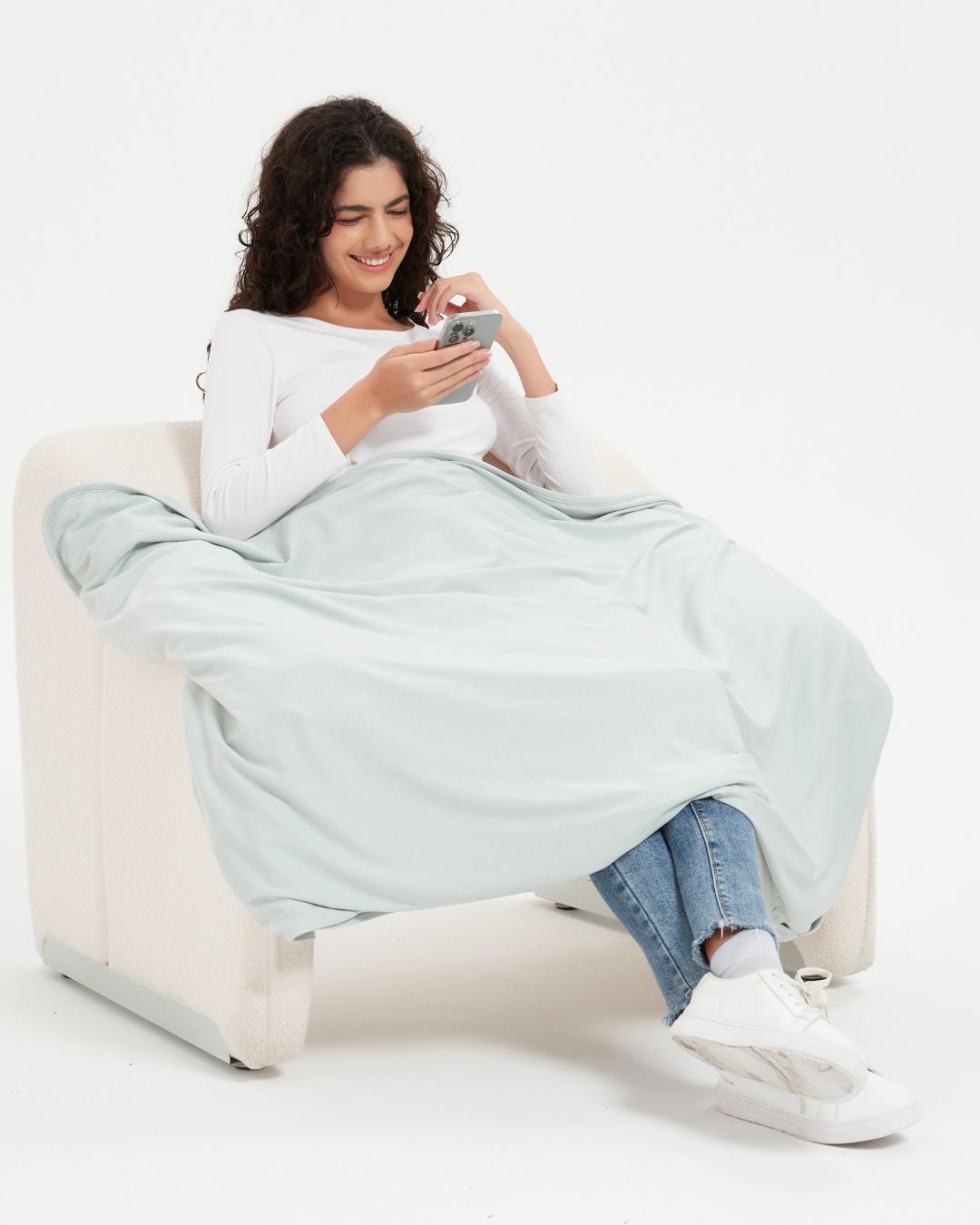 Stay cozy and protected with the Ultimate Certified 100% Organic Premium EMF Protection Blanket. Featuring silver-lined Faraday shielding, it blocks EMF, RF, 5G, and WiFi radiation, ensuring a safe and soothing environment. Made from soft, breathable organic fabric, this blanket offers comfort while protecting you from harmful frequencies. Perfect for restful sleep and relaxation, it combines luxury with health-conscious technology.