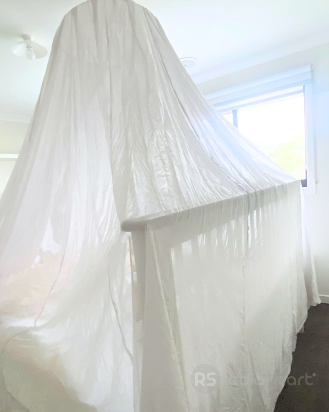 Stay cozy and protected with the Radia Smart® EMF Protection Bed Canopy Circle. Featuring silver-lined Faraday fabric, it blocks EMF, RF, and 5G radiation to create a safe sleep space. This elegant, breathable canopy surrounds your bed, offering comfort and peace of mind while reducing wireless exposure. Ideal for improving rest and supporting overall wellness, it combines style with powerful anti-radiation shielding for a healthier sleeping environment.