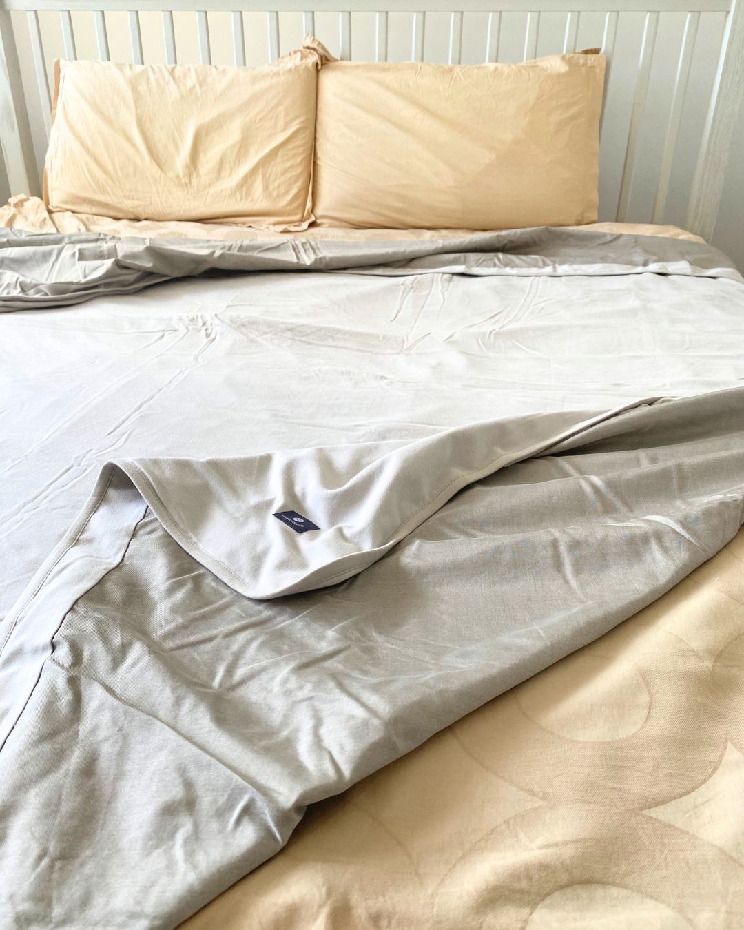 Stay cozy and protected with the Radia Smart® Mega Large EMF Protection Bed Blanket in Grey. Made from 100% cotton and silver-lined Faraday fabric, it blocks EMF, RF, and 5G radiation for a safer sleep environment. This breathable, soft bed blanket doubles as a bed sheet, offering full-body coverage and comfort while reducing wireless exposure. Ideal for promoting restful sleep and overall wellness in today’s connected world.