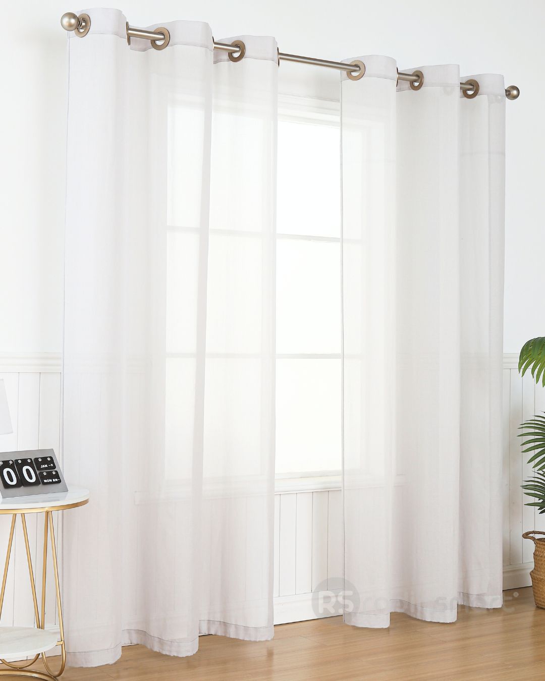 Stay cozy and protected with the Radia Smart® EMF Protection Curtain, designed to block wireless radiation from RF, WiFi, Bluetooth, cell phones, and 5G. Lined with advanced shielding fabric, this curtain reduces EMF exposure in your home while adding comfort and privacy. Ideal for bedrooms, nurseries, or offices, it offers a stylish and effective way to create a safer, low-radiation environment for you and your family.