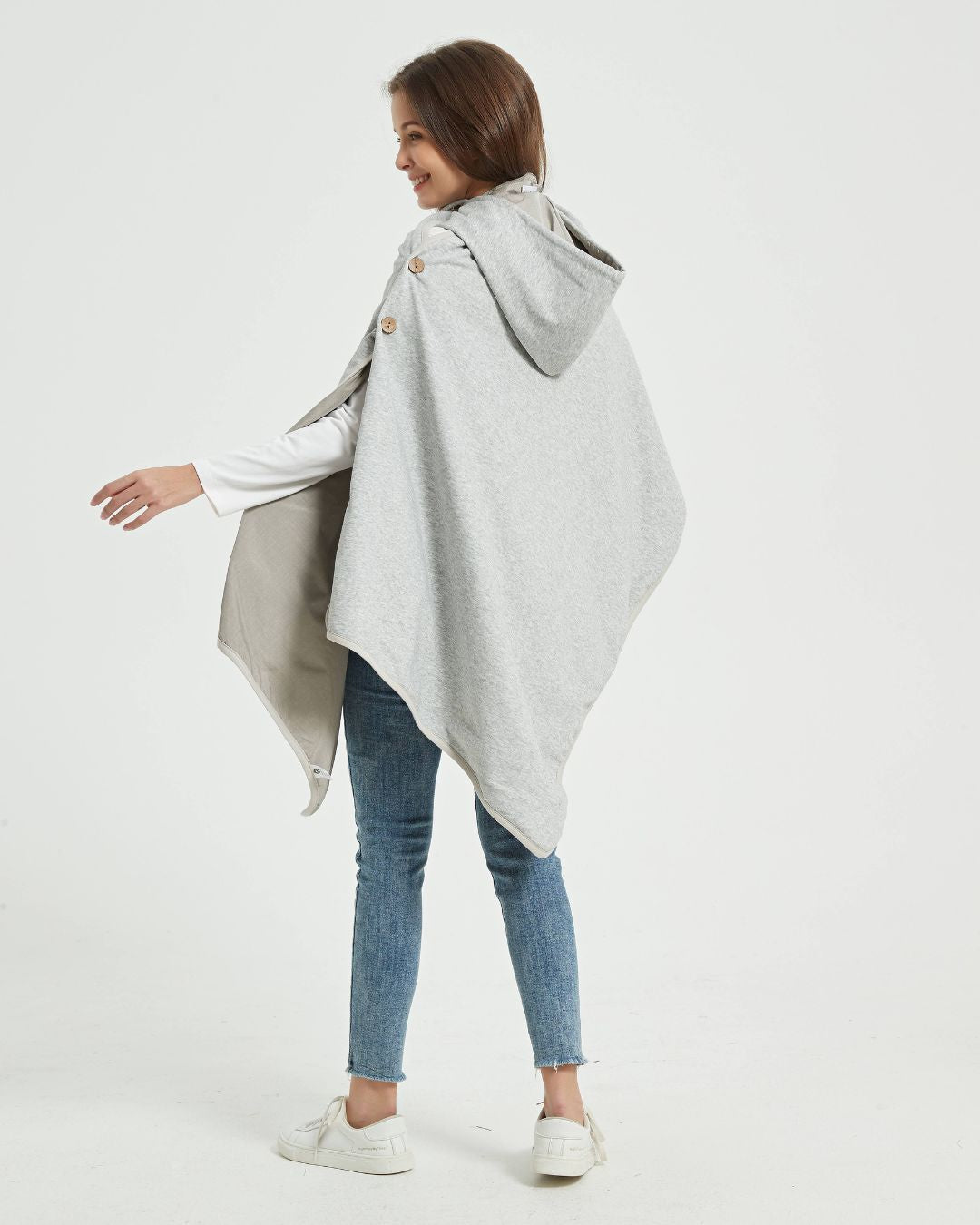 Stay cozy and protected with the Radia Smart® BUNDLE DEAL EMF Protection Poncho and Hood in Grey. Silver-lined with Faraday shielding, this set blocks EMF, RF, and 5G radiation to support fertility and overall wellness. Made with soft, breathable fabric, it offers comfort and stylish coverage for daily wear. Ideal for those seeking added protection from wireless exposure while maintaining warmth and peace of mind. A smart, health-conscious choice for modern living.
